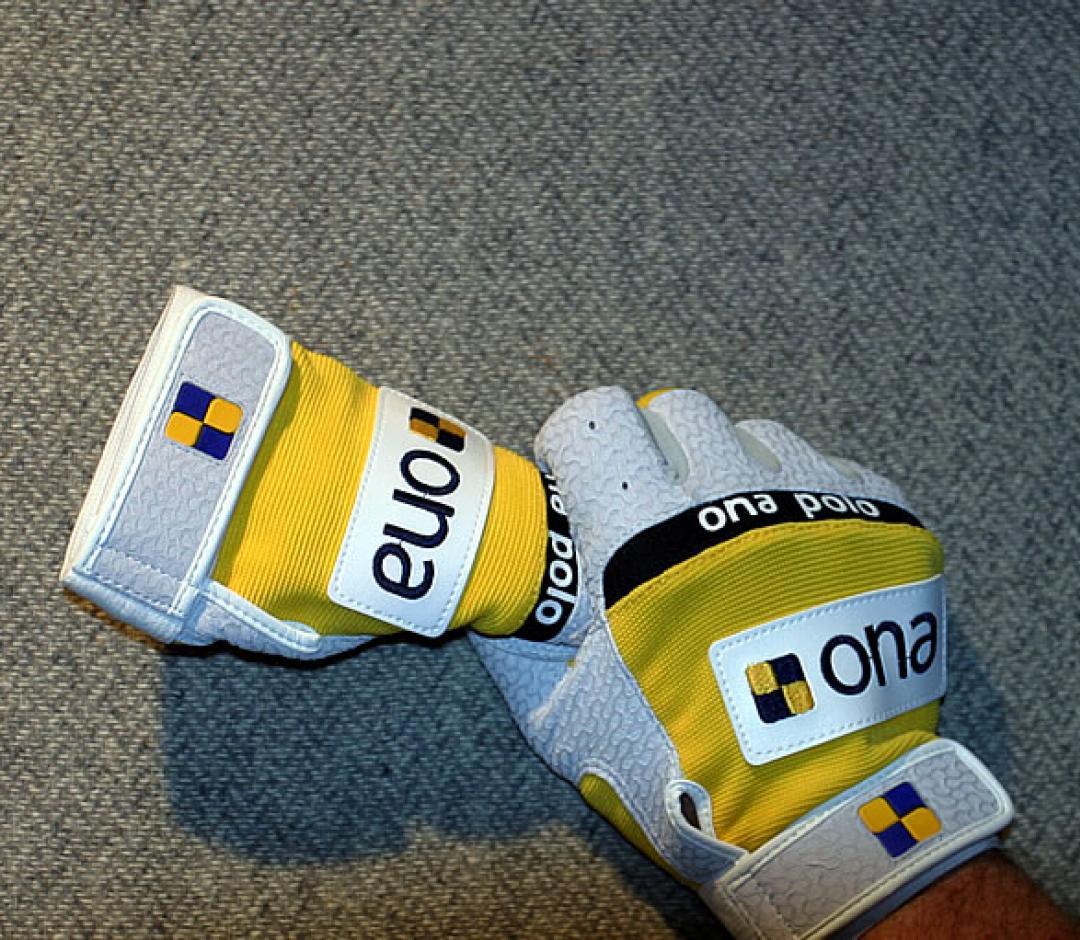 ONA PROTEC GLOVES